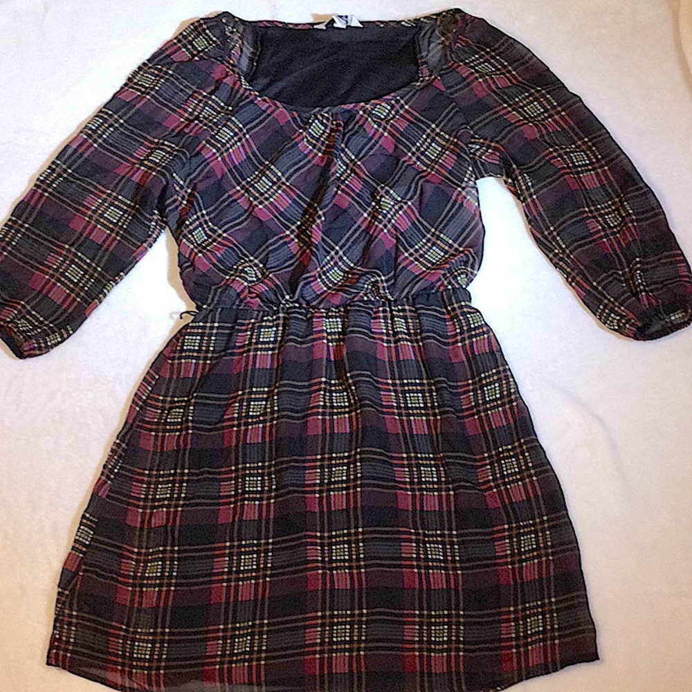 Speechless Plaid midi Dress - Picture 13 of 13